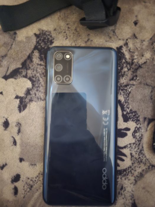 Телефон Oppo A72