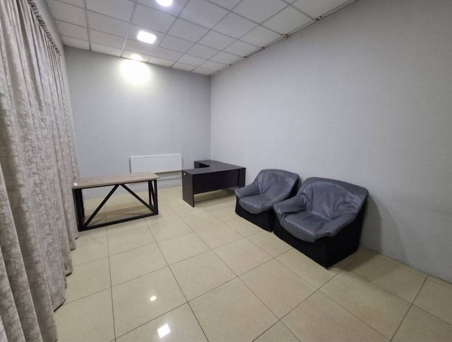 Аренда офис Ц квартал чиланзар 1 этаж яастично с мебелью