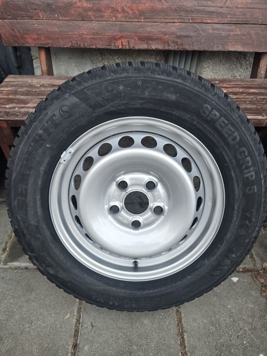 Чисто нови гуми с джанти