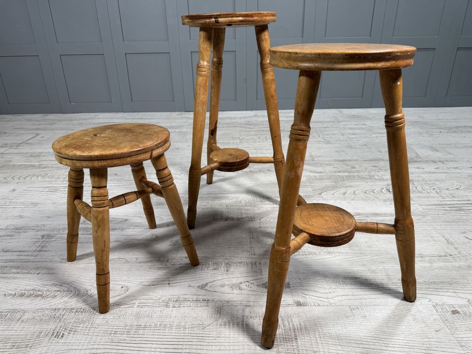 Комплект винтидж табуретки ръчна изработка Р256