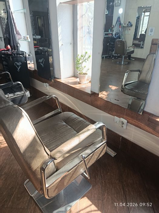 Аренда кресел в салоне