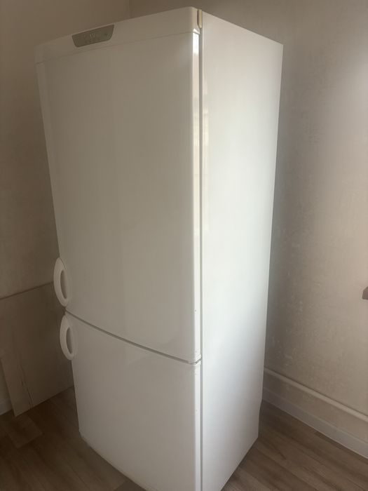 Холодильник срочно, дешево!