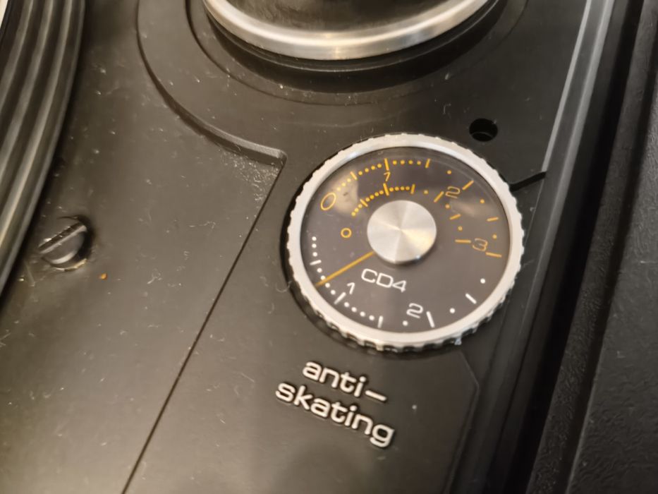 Pick-up Dual 621 Direct Drive automatic