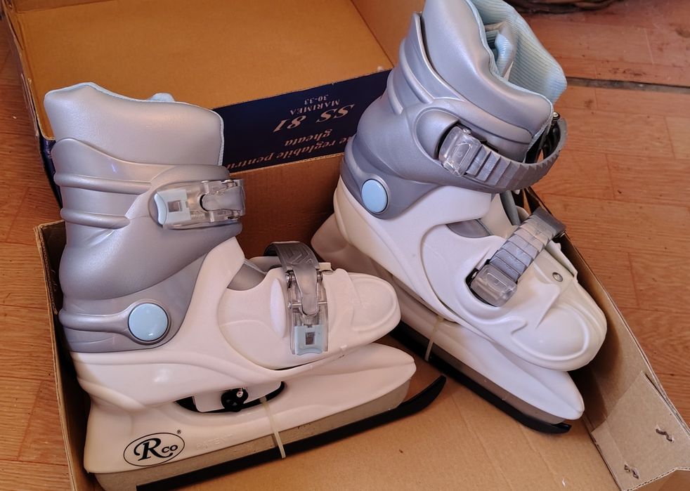 Patine NOI  mărimea 30-33 marca RCO