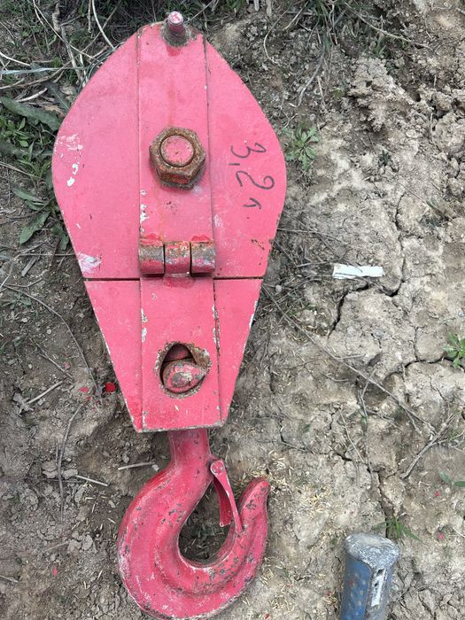 Крюк подвесной 3,2 т