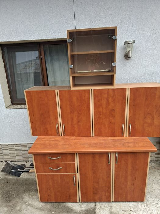 Bucătărie aproape noua