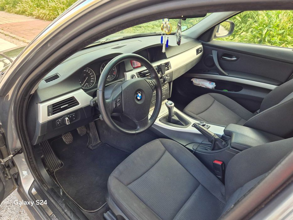 BMW 3 Series 2010 — imagine 4