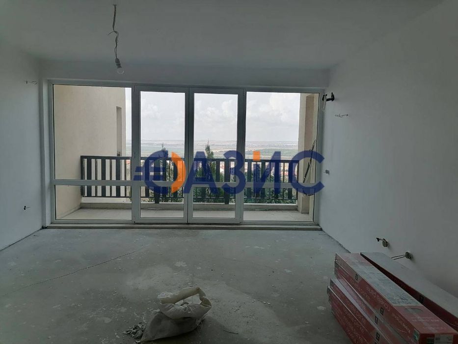 Продава се Многостаен апартамент в с. Кошарица, Област Бургас - 462 кв.м за 221 €/кв.м - Снимка #11