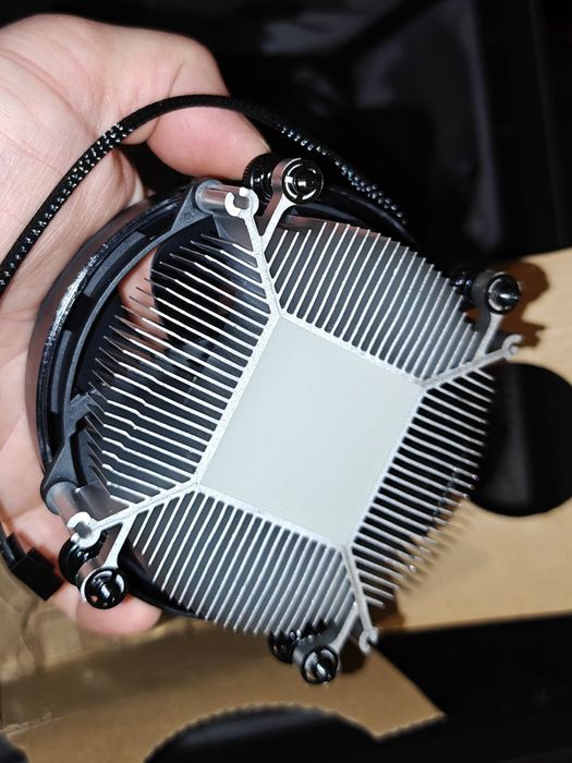 Процесор AMD RYZEN 5 2600 + COOLER