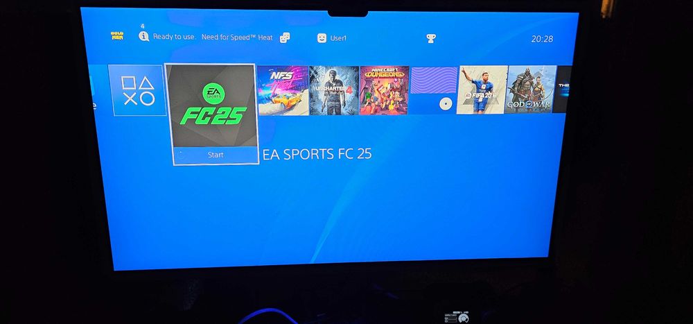 Playstation 4 modat cu 1 controller