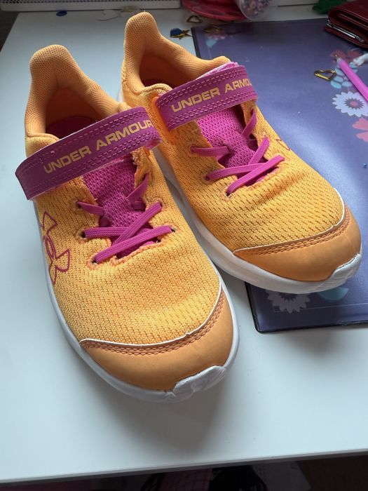Детски маратонки Under armour 34
