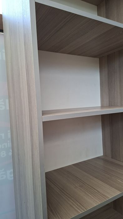 Vând mobilier( diferite dimensiuni)frigider si covor