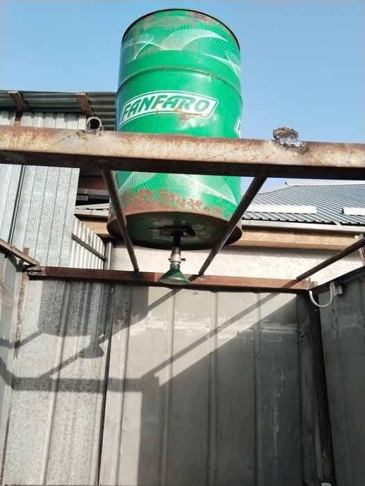 Душ готовым Каркас с бочком продам улчныи душ