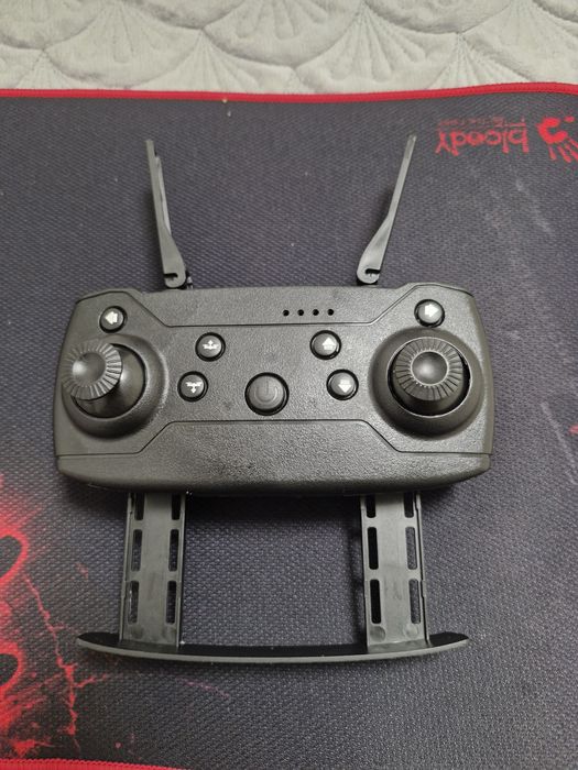 Дрон  E88 c 360°