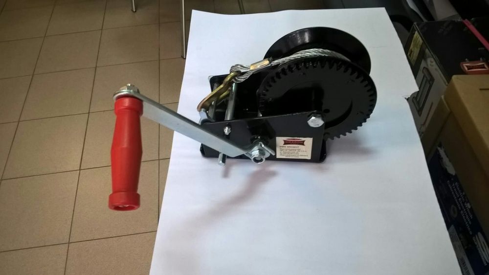 Troliu  manual Dragon  Winch 1588 kg