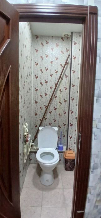 Kartika sotiladi 1 etaj..Продается квартира сзади кафе "Европа"