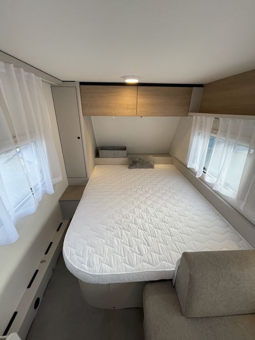 Rulota Lmc Sassino 450D/ 4 pers/ noua/ premium/ 12 ani garantie