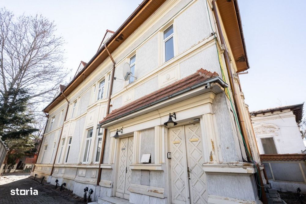 Vila 16 Camere de vanzare Unirii Primaria Sector 3