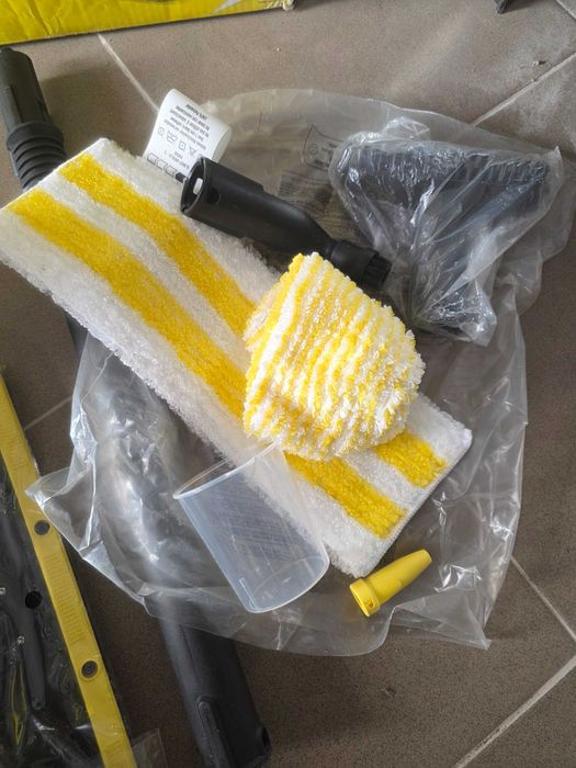 Aparat de curățat cu abur Kärcher SC 1 EasyFix, Presiune abur: 3 bari, Timp de încălzire: 3 minute, Putere: 1.200 W