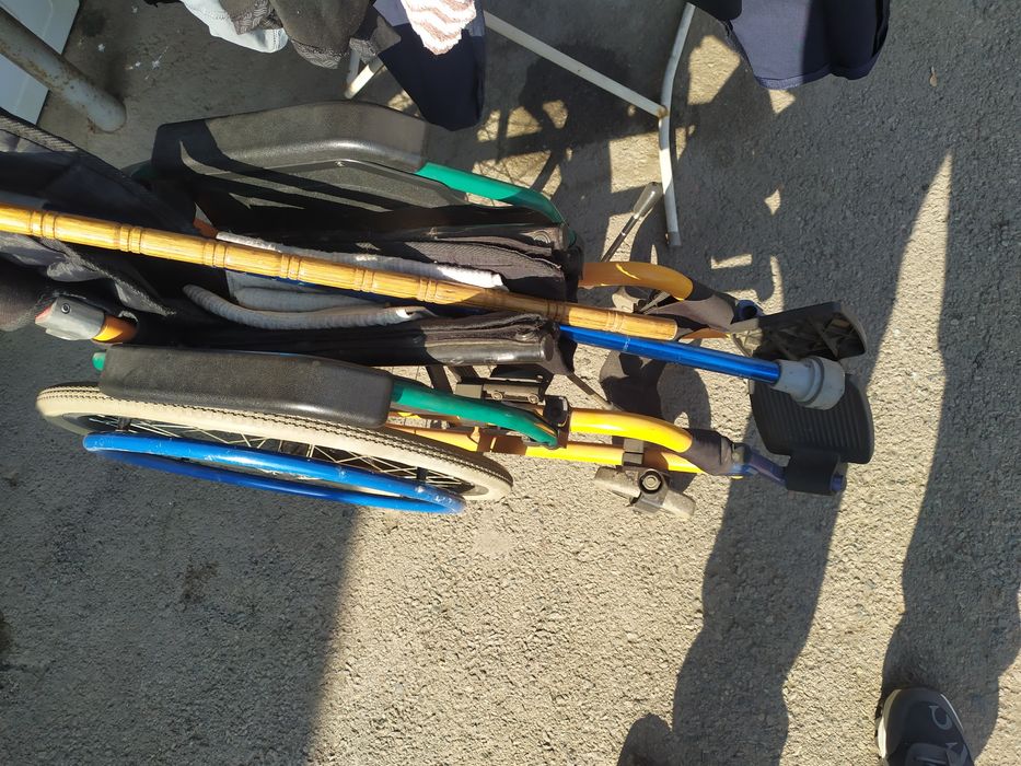 Продам инвалидную  каляску.