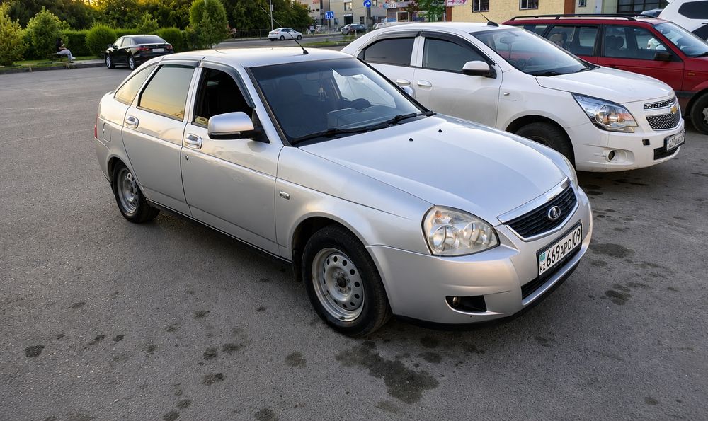 Продам Ладу Приору 2172 (хэтчбек)
