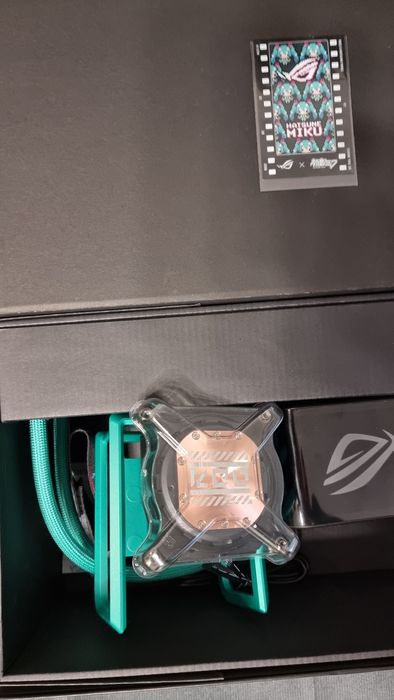 Racire cu lichid Asus ROG RYUO IV 360 Hatsune Miku Edition
