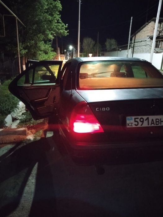 Мерс 180С продам