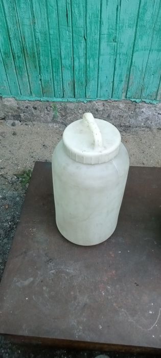 Продам ёмкости, лейки