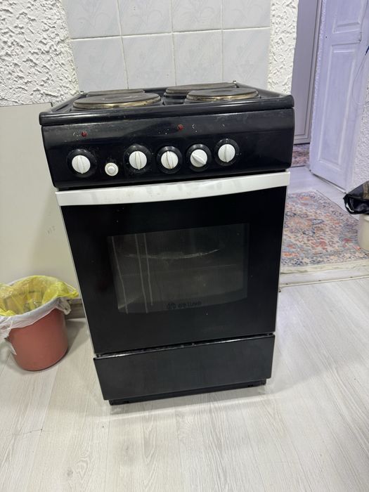 Кухонная плита черная