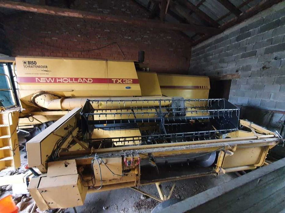 Combina New Holland TX 32 import Austria