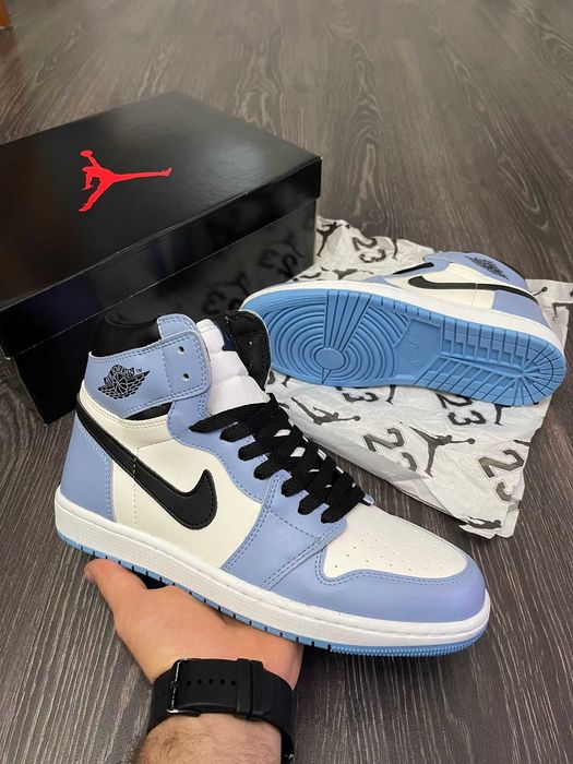 Jordan 1 University blue NOU