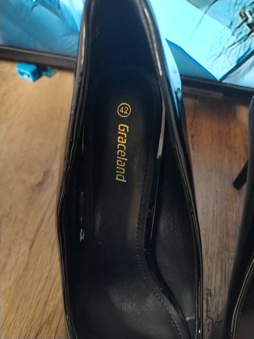 Дамски обувки 42 номер