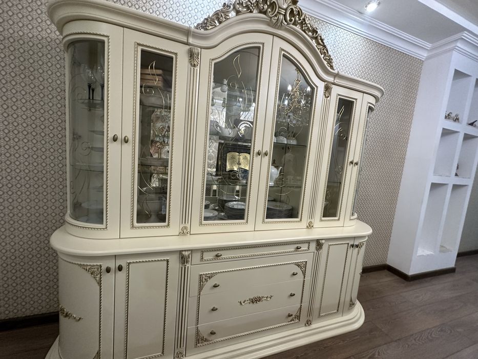 Продам сервант для дома