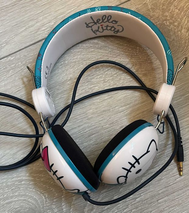 Casti audio hello kitty