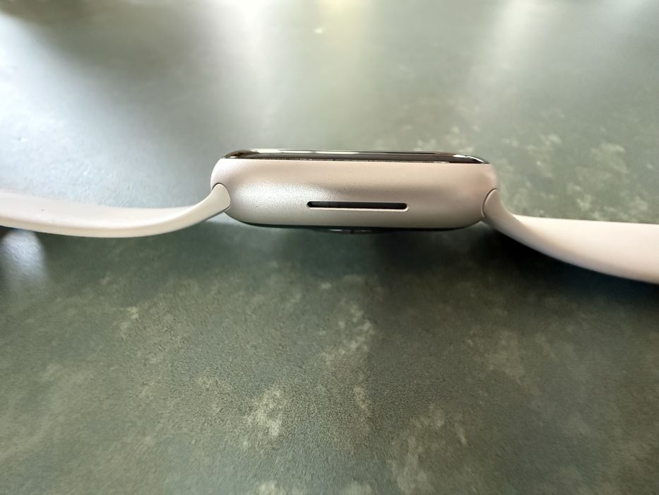 Apple Watch 8, 41 mm cellular starlight