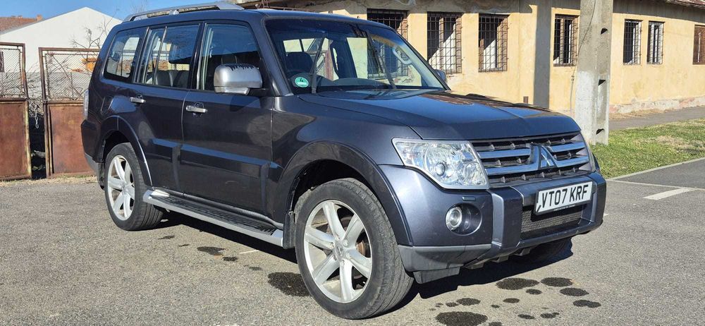 Mitsubishi Shogun 3.2 Diesel 2007 Automata 7 Locuri