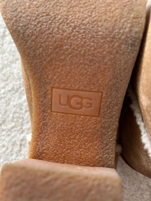 Ghete blana naturala cojoc camel chestnut UGG