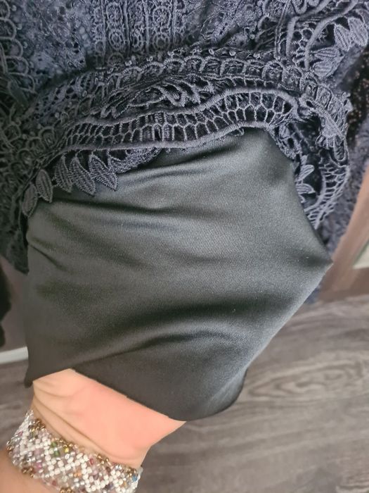 Bluza dantela  neagra mar 38 /40 la 70 lei Timișoara