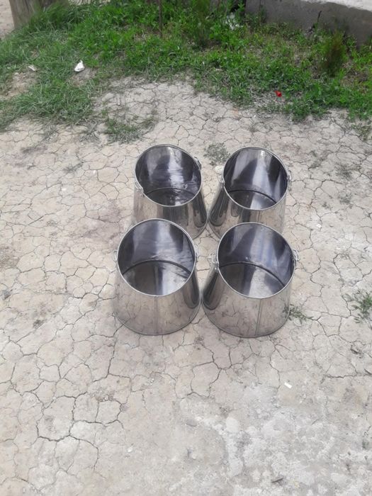 Vând crinte cazane de urdit găleți