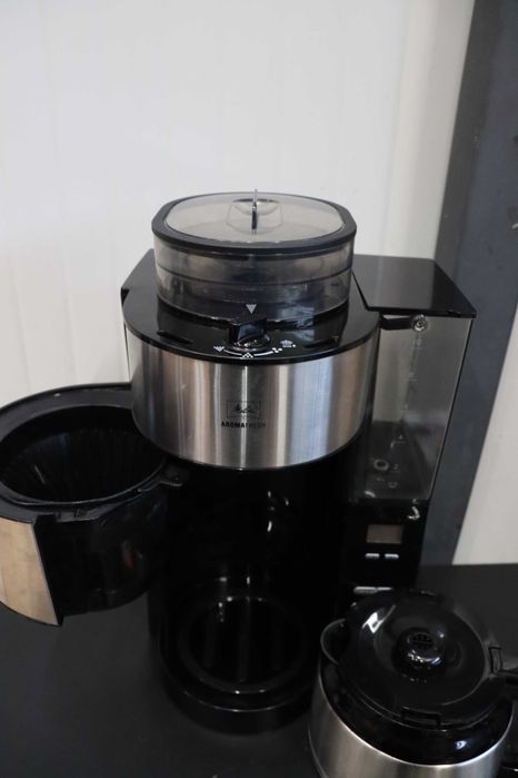 Шварц кафемашина Melitta Aromafresh 1021-01, вградена мелачка, 10 чаши
