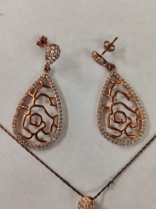 сребърен комплект обеци и колие 925