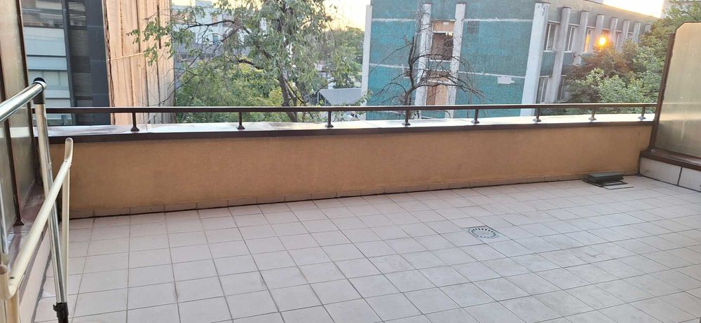Excelenta ocazie, M. Eminescu aproape de Piata Romana, paza asigurata,  terasa privata, bloc nou, proaspat renovat