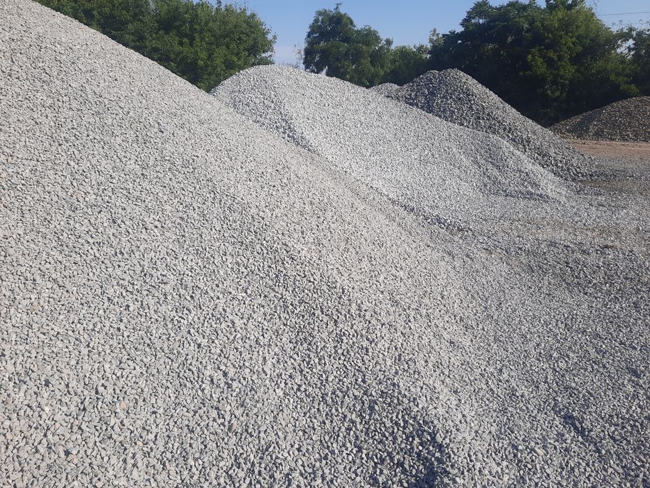 Nisip,balast,sorturi,piatră sparta,pământ galben, negru o744,29,46,22