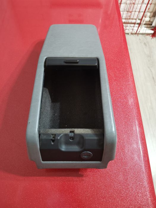 Подлокотник хлебница мерседес w124