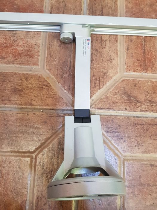 Светильники трековые  Teksan.