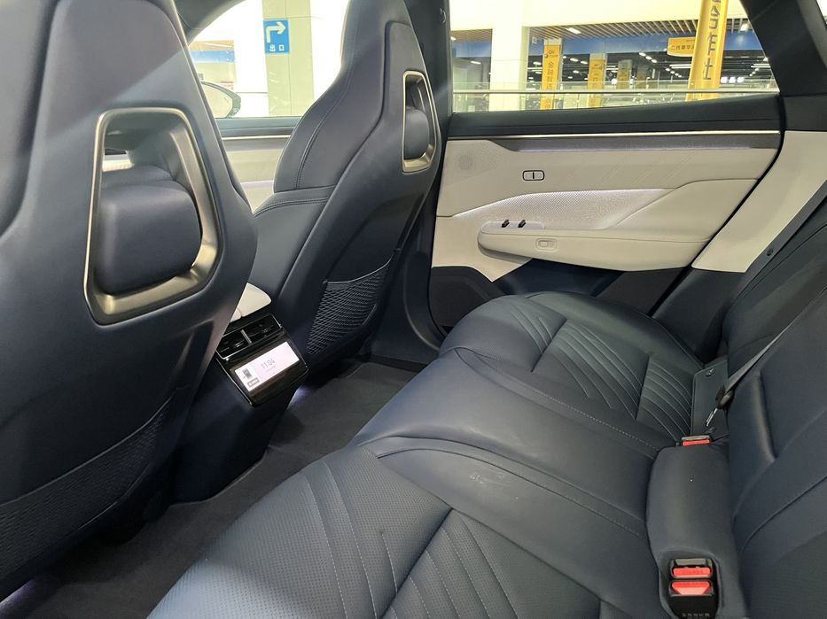 Zeekr 001 YOU 100kWh 4wd