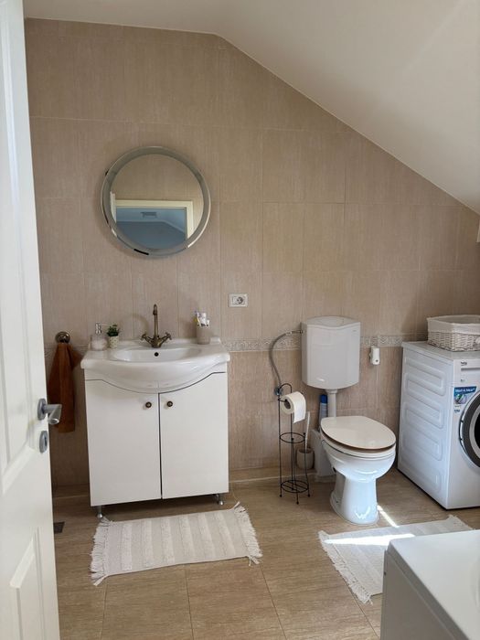 Vand apartmant pe doua niveluri