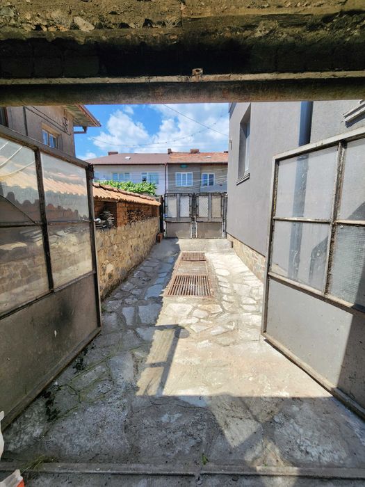 Продава се Къща в Разлог - 95 кв.м за 2948 €/кв.м - Снимка #21