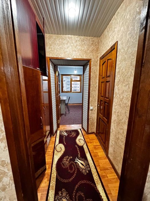 Uy sotiladi. Qoratosh , Chorsu maydoni  2-3/7/7