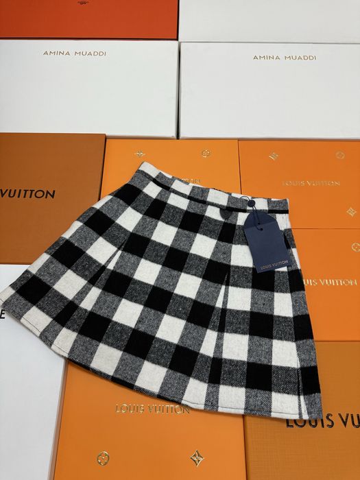 LVL дамска пола New Season